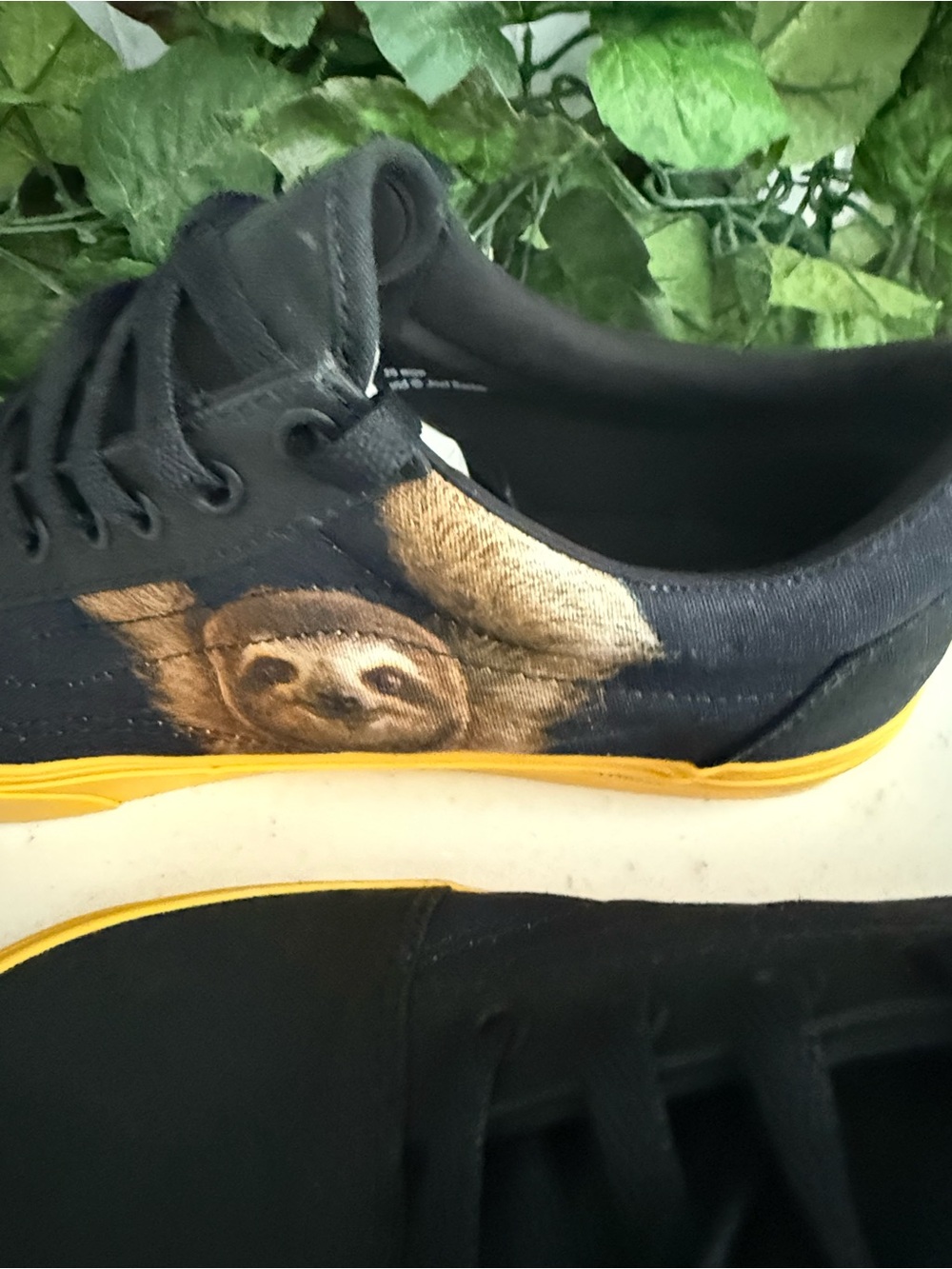 National Geographic Mens Photo Ark Black & Yellow Shoes Snake & Frog Design - Picture 11 of 16